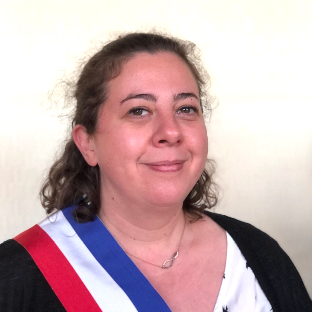 Portrait d'Elise Destrebecq, adjointe au maire