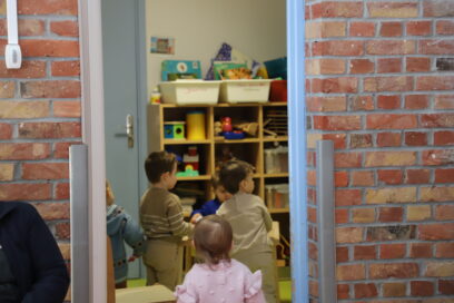Image représentant des enfants dans une crèche municipale - Agrandir l'image, fenêtre modale