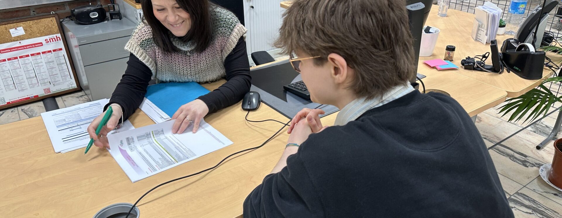 Image illustrant une permanence de la mutuelle communale réalisée au sein de l'espace SolACiTé