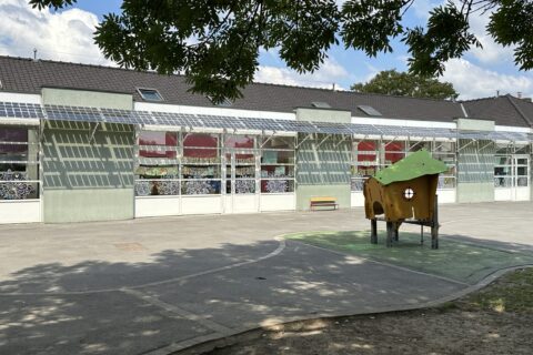 Vue de la cour de l'école Florian