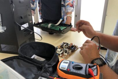 Image illustrant une réparation réalisée dans le cadre d'un repair café - Agrandir l'image, fenêtre modale