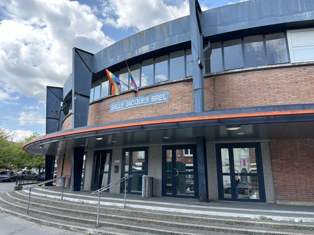 Vue du bâtiment de la salle Jacques Brel - Agrandir l'image, fenêtre modale