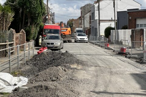 Image représentant une route barrée pour des travaux
