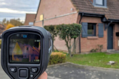 image représentant la réalisation d'un cliché thermique d'une habitation - Agrandir l'image, fenêtre modale
