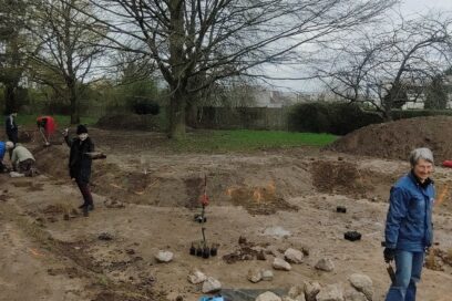 Image d'un atelier autour de la déconnexion de toiture créant un jardin de pluie stade Merchier - Agrandir l'image, fenêtre modale
