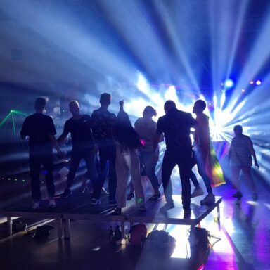 Image d'un bal des fiertés