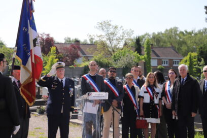 Image de la cérémonie du 8 mai 2026 commémorant l'armistice de la seconde guerre mondiale - Agrandir l'image, fenêtre modale