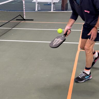 photo d'un joueur de pickle ball