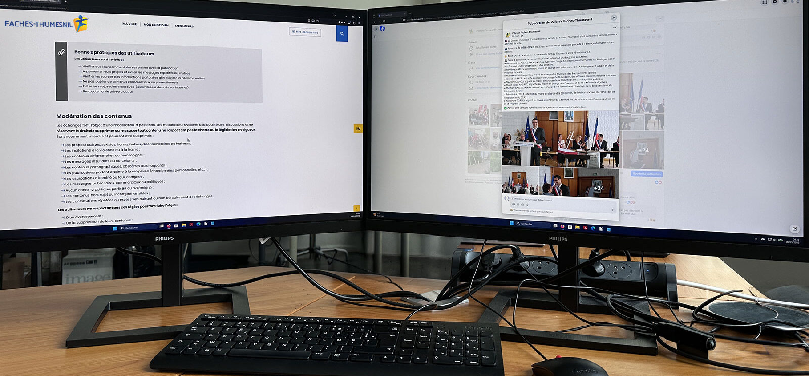 photo d'un poste de travail avec deux écrans